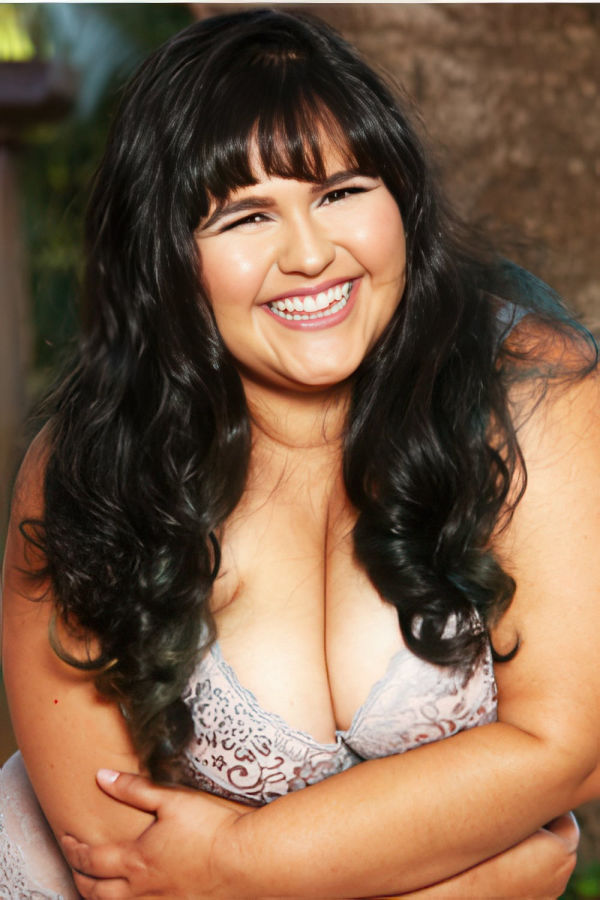 Follow Karla Lane on Paysites